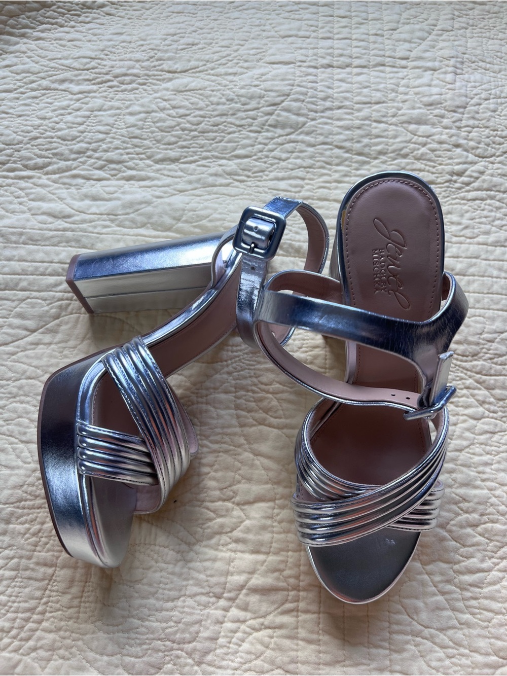 Jewel Badgley Mischka Block Heels